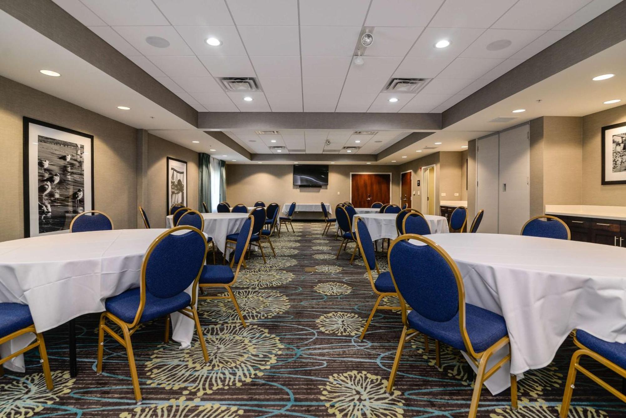 Hampton Inn Brighton Mi Bagian luar foto