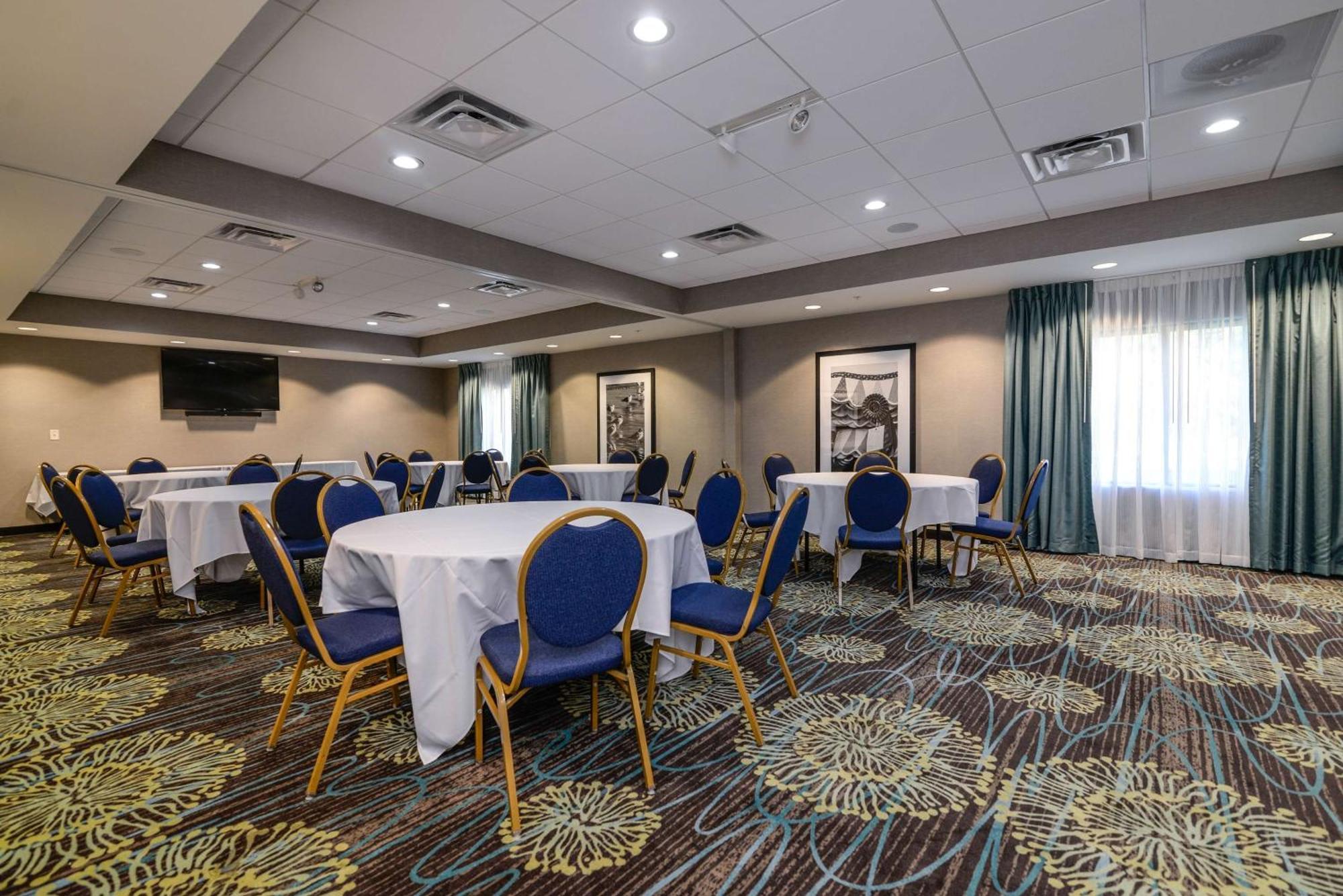 Hampton Inn Brighton Mi Bagian luar foto