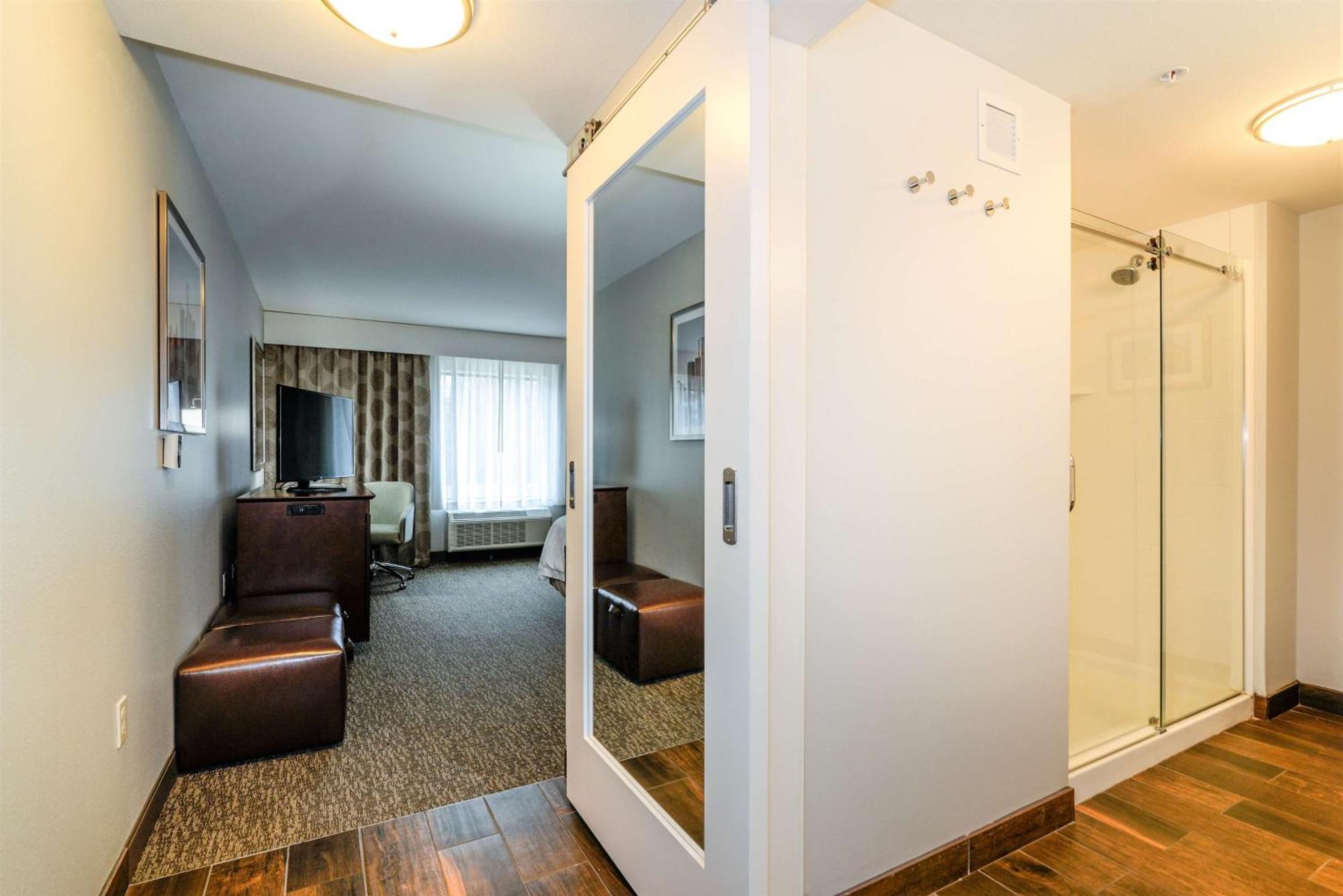 Hampton Inn Brighton Mi Bagian luar foto