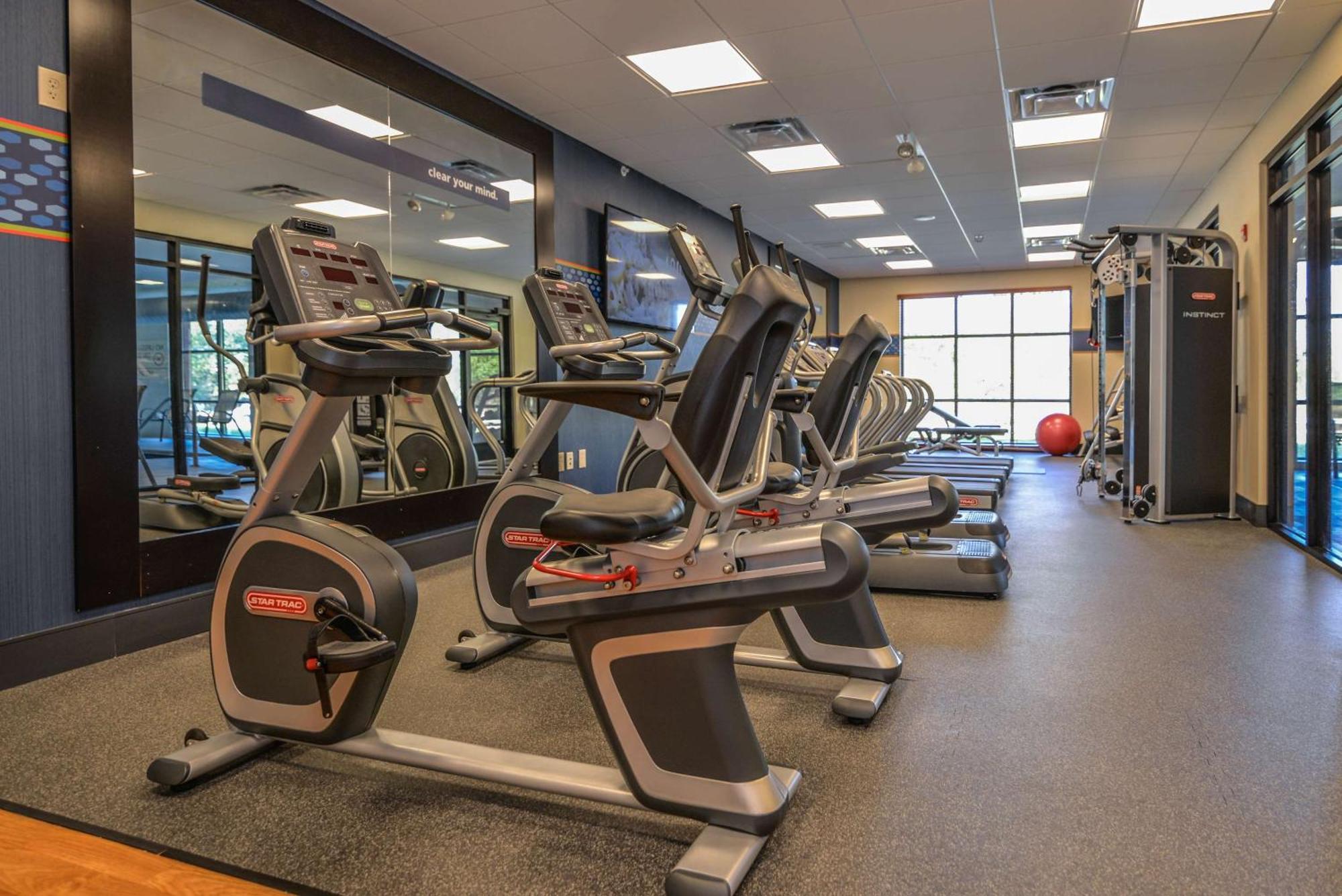 Hampton Inn Brighton Mi Bagian luar foto