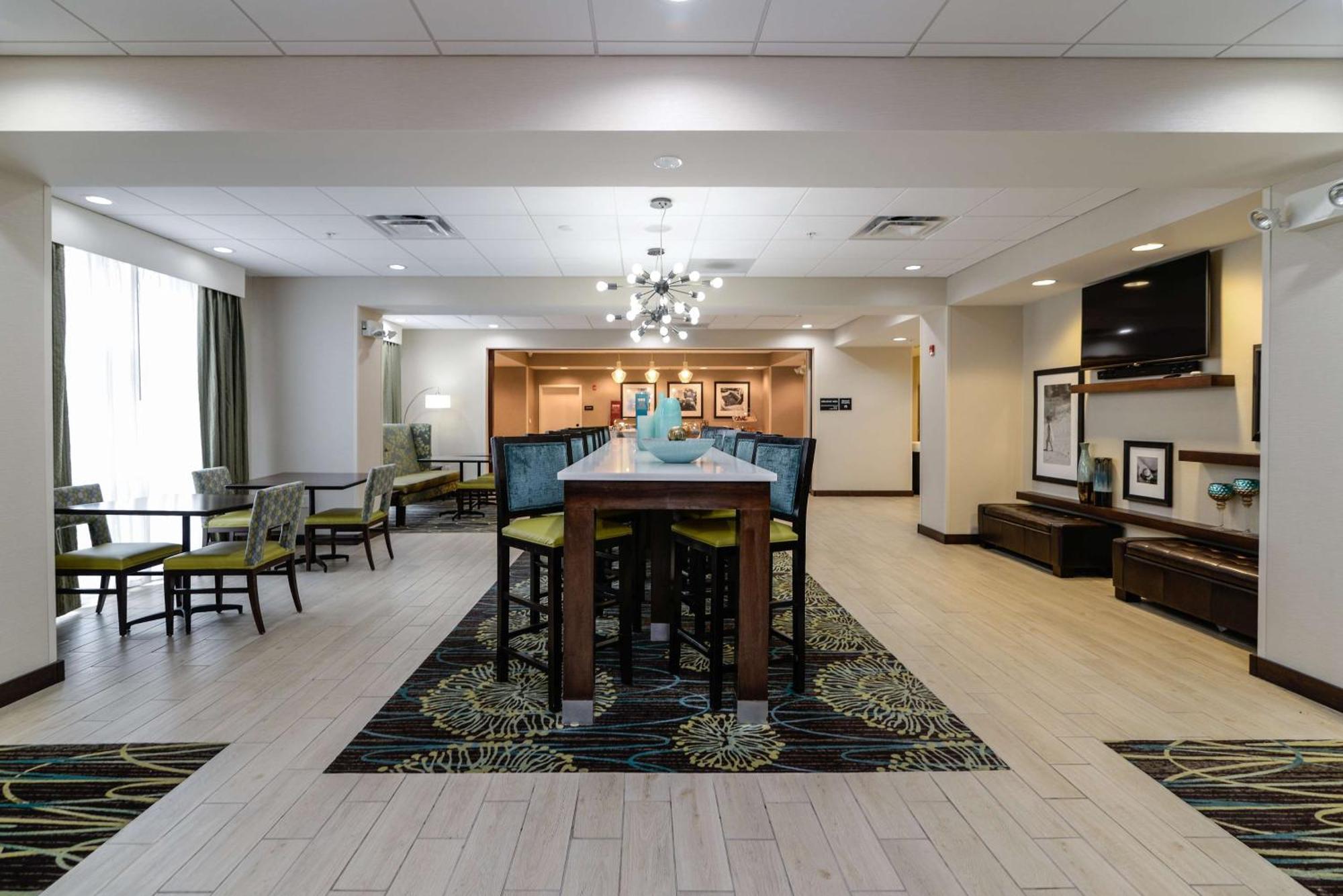 Hampton Inn Brighton Mi Bagian luar foto